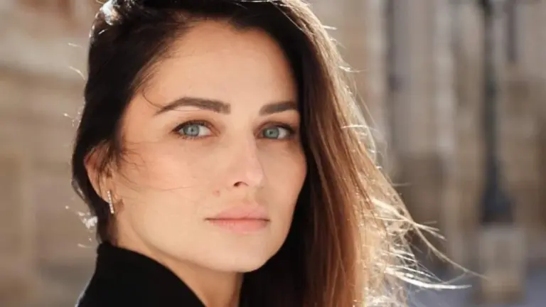 Anna-Safroncik-