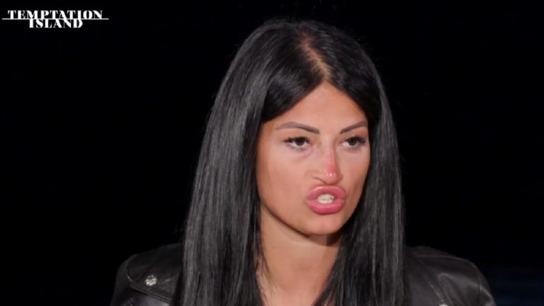 Alessia-su-Temptation-Island-richiede-immediatamente-il-falo-di-confronto.jpeg